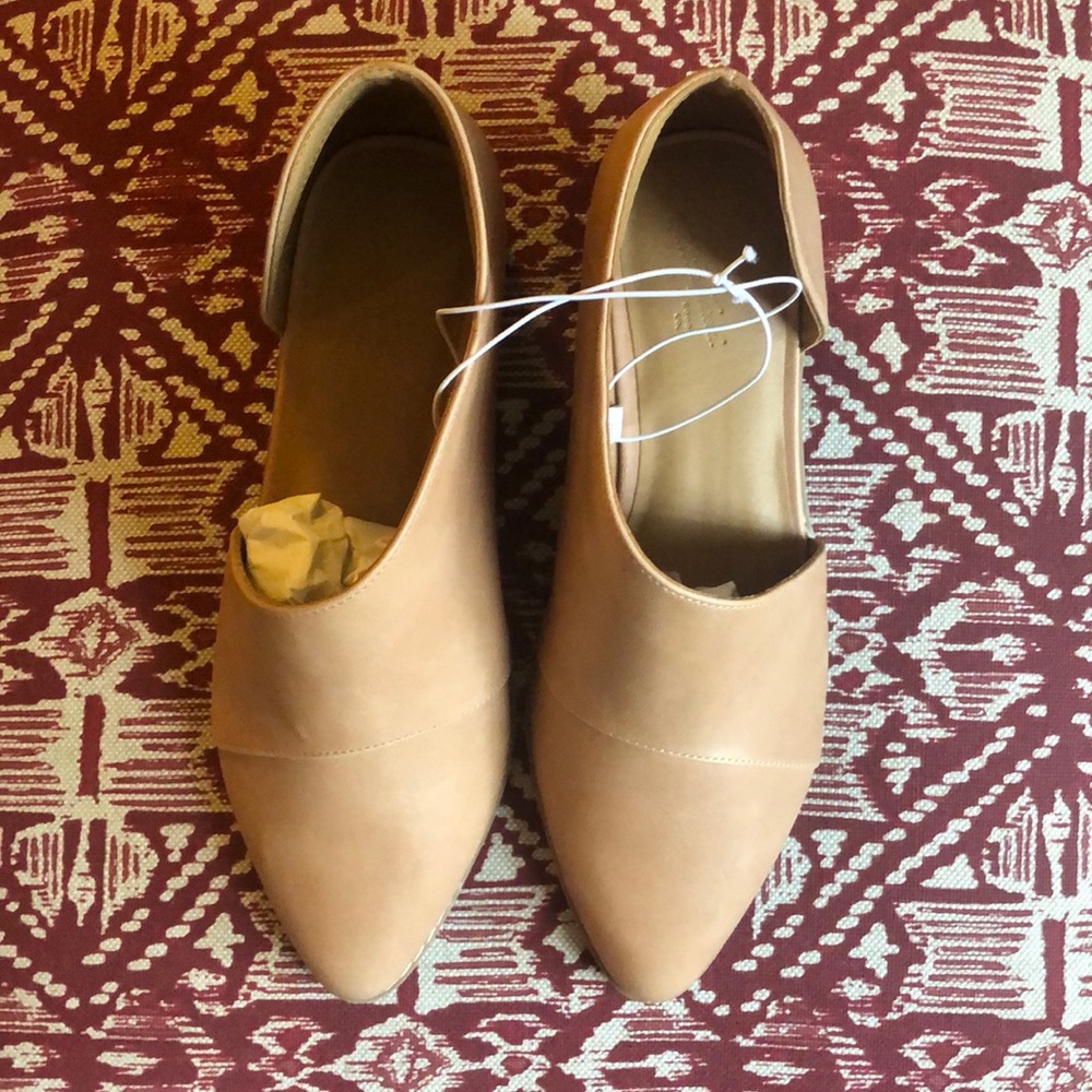 Universal Thread booties